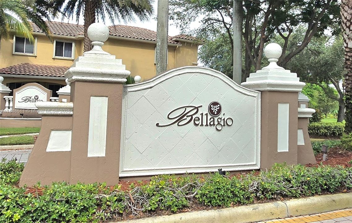 最近租的: $3,500 (4 贝兹, 2 浴室, 2205 平方英尺)