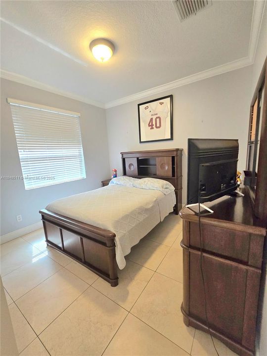 最近租的: $3,500 (4 贝兹, 2 浴室, 2205 平方英尺)