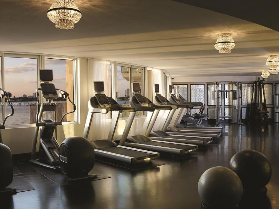 待售: $930,000 (2 贝兹, 2 浴室, 1226 平方英尺)