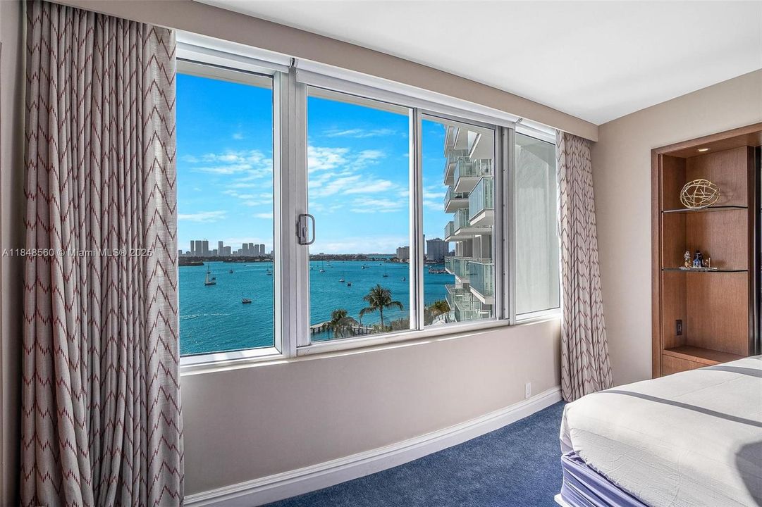 待售: $930,000 (2 贝兹, 2 浴室, 1226 平方英尺)