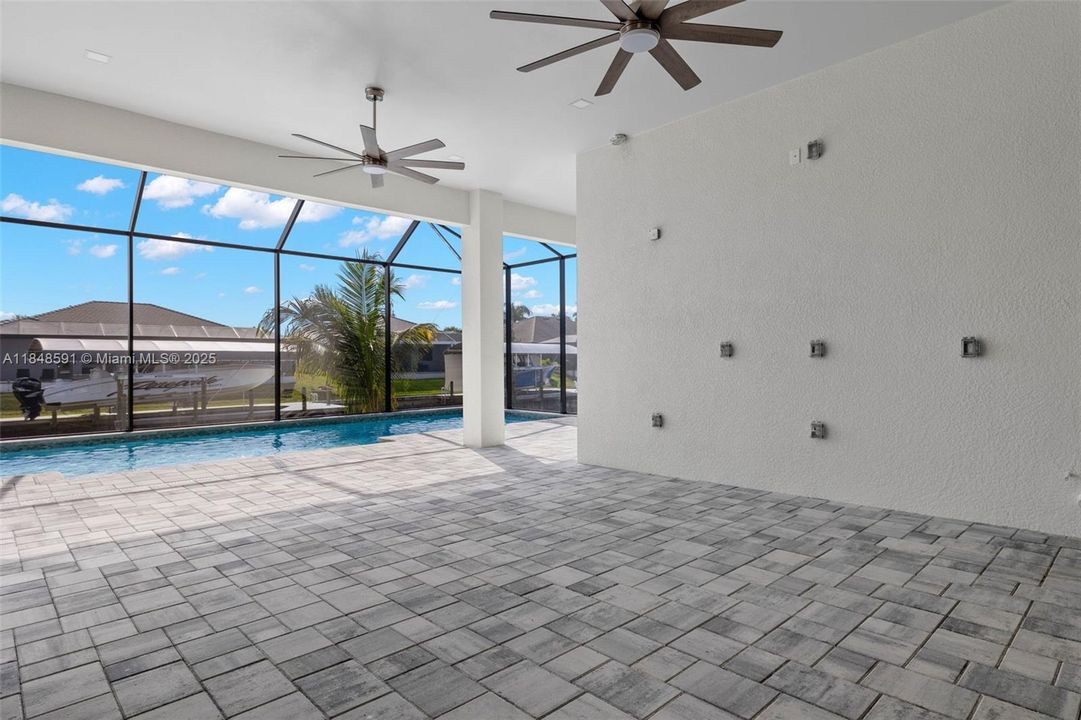 For Sale: $1,799,000 (4 beds, 4 baths, 3422 Square Feet)