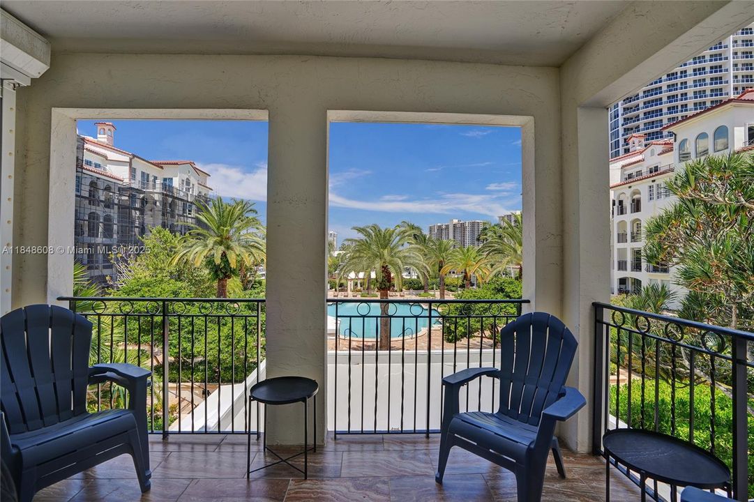 For Sale: $1,200,000 (3 beds, 2 baths, 1945 Square Feet)