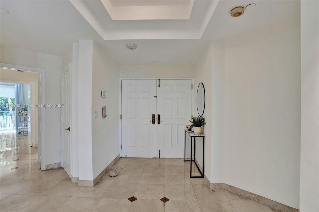 For Sale: $1,200,000 (3 beds, 2 baths, 1945 Square Feet)