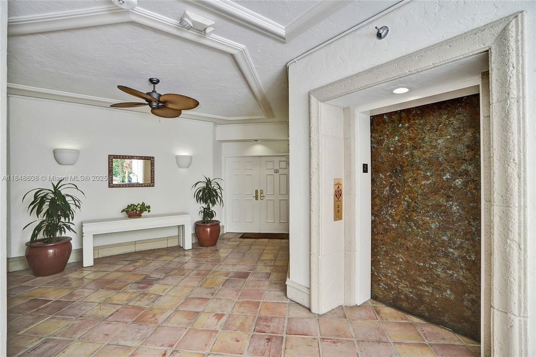 For Sale: $1,200,000 (3 beds, 2 baths, 1945 Square Feet)