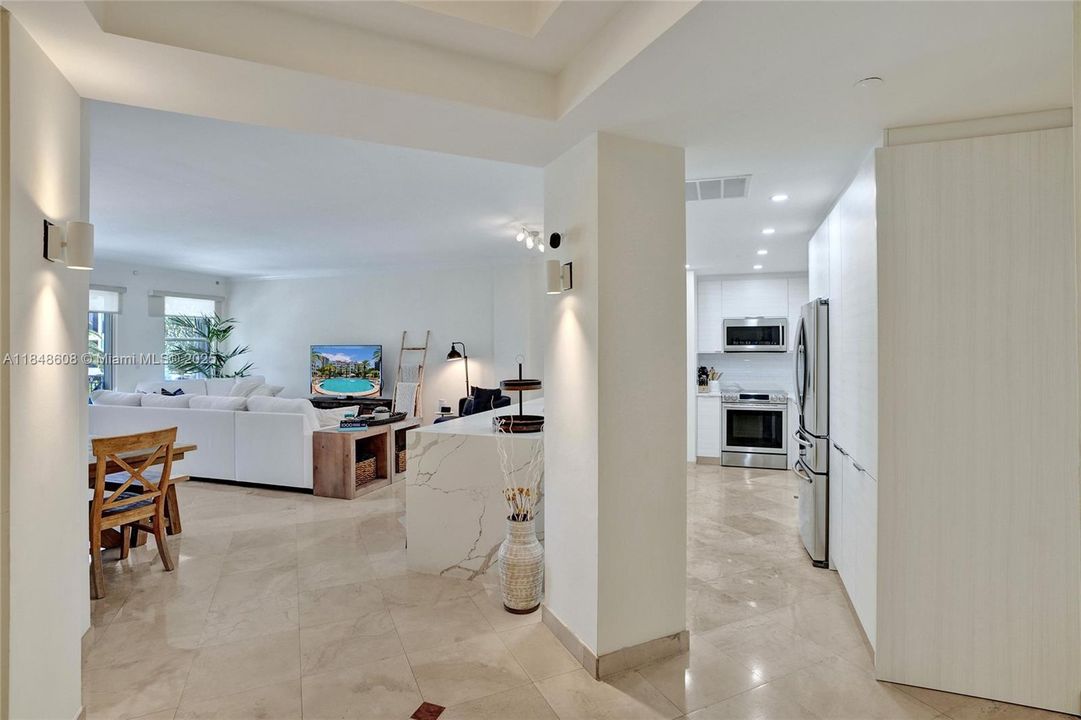 For Sale: $1,200,000 (3 beds, 2 baths, 1945 Square Feet)