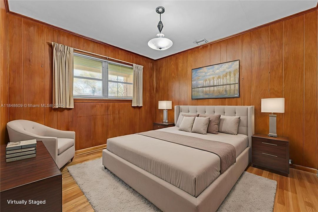 En Venta: $1,700,000 (0.77 acres)