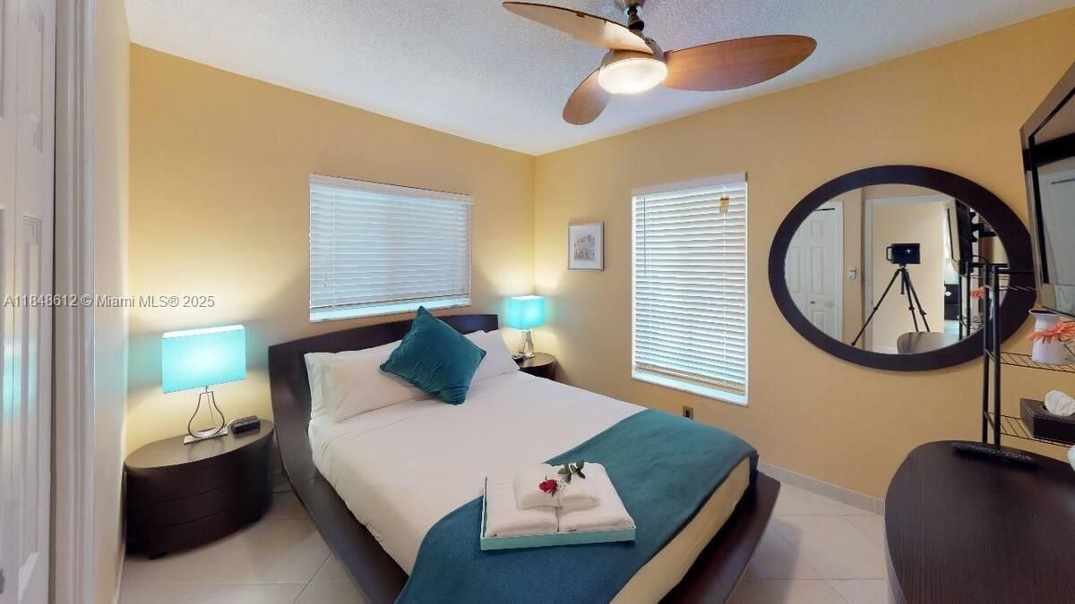 最近租的: $6,500 (5 贝兹, 4 浴室, 2390 平方英尺)