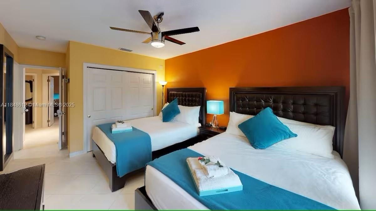 最近租的: $6,500 (5 贝兹, 4 浴室, 2390 平方英尺)