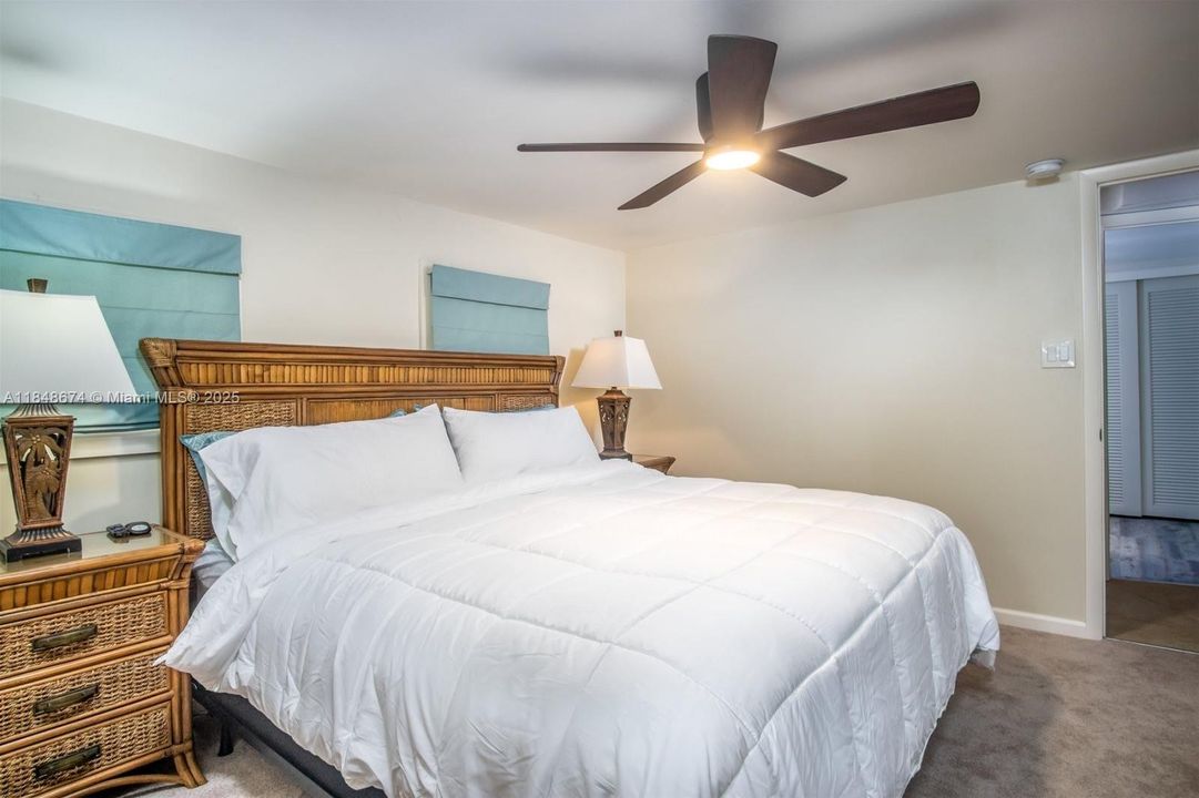 待售: $885,000 (3 贝兹, 2 浴室, 1320 平方英尺)