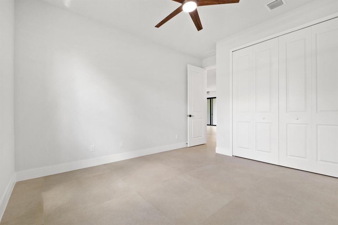guest bedroom 3