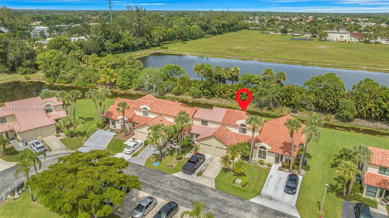 最近售出: $410,000 (2 贝兹, 2 浴室, 1109 平方英尺)