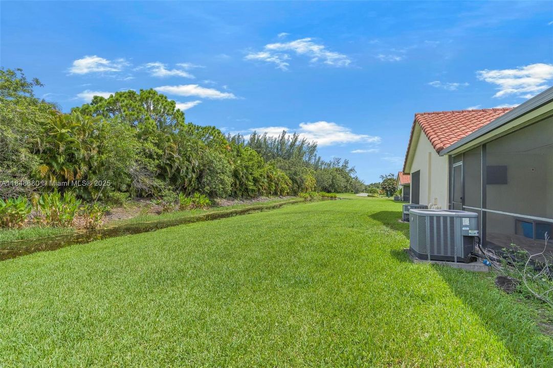 最近售出: $410,000 (2 贝兹, 2 浴室, 1109 平方英尺)