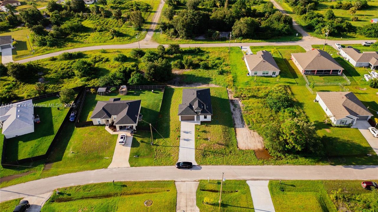 На продажу: $324,900 (3 спален, 2 ванн, 0 Квадратных фут)