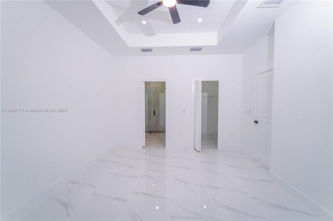 На продажу: $324,900 (3 спален, 2 ванн, 0 Квадратных фут)