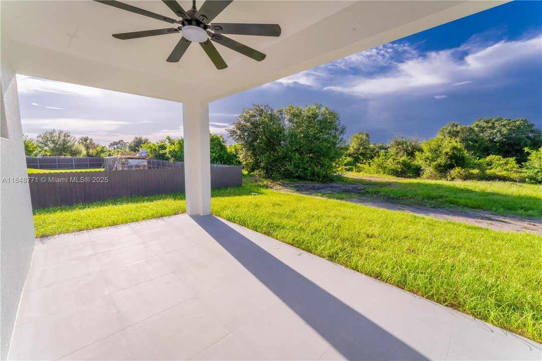 На продажу: $324,900 (3 спален, 2 ванн, 0 Квадратных фут)