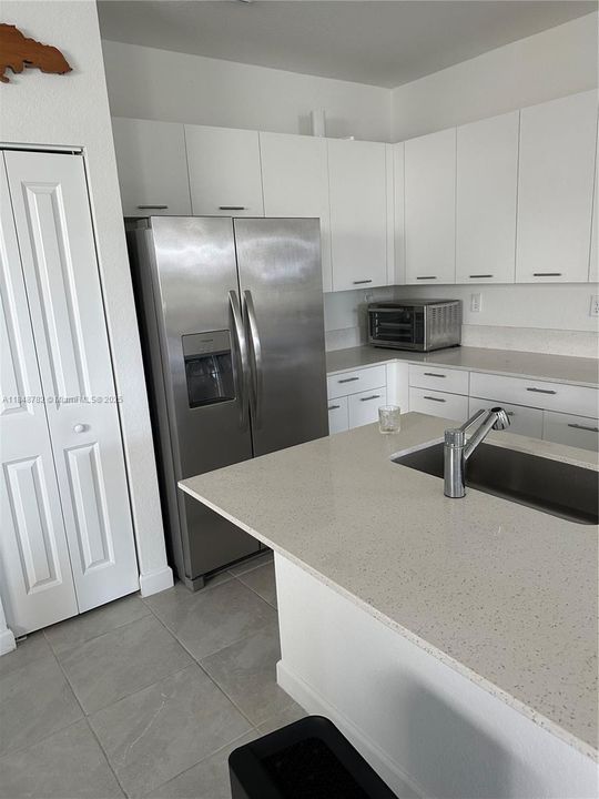 For Sale: $599,900 (3 beds, 2 baths, 1840 Square Feet)