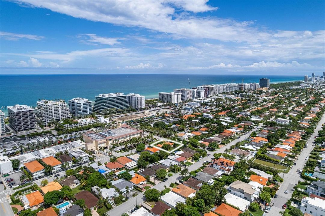 For Sale: $3,299,000 (11,760 sqft)