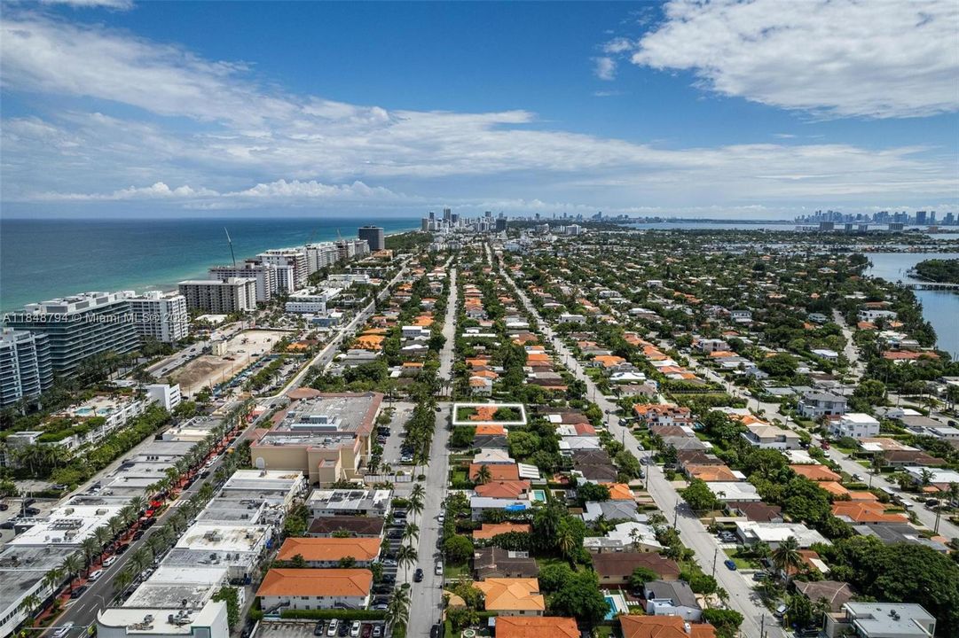 For Sale: $3,299,000 (11,760 sqft)