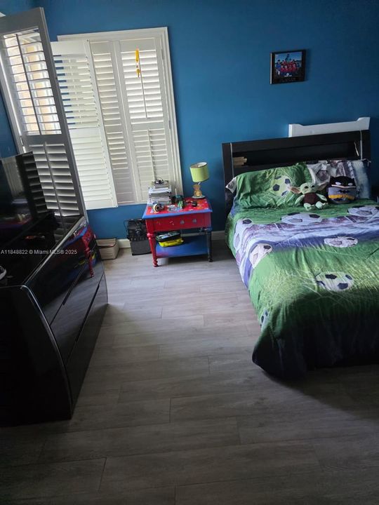 На продажу: $1,199,000 (5 спален, 4 ванн, 3229 Квадратных фут)