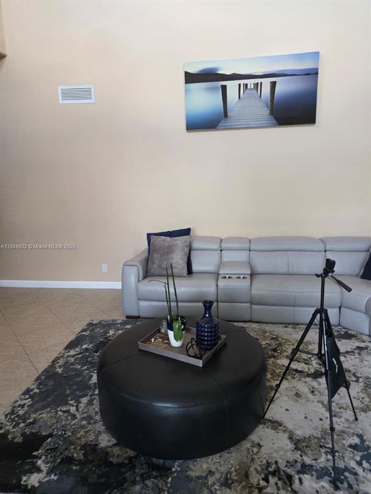 На продажу: $1,199,000 (5 спален, 4 ванн, 3229 Квадратных фут)