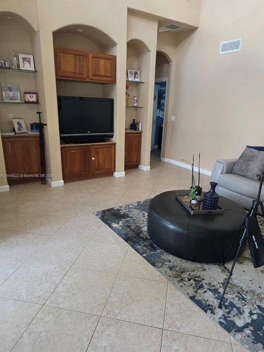 На продажу: $1,199,000 (5 спален, 4 ванн, 3229 Квадратных фут)