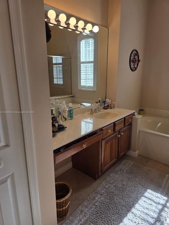 На продажу: $1,199,000 (5 спален, 4 ванн, 3229 Квадратных фут)