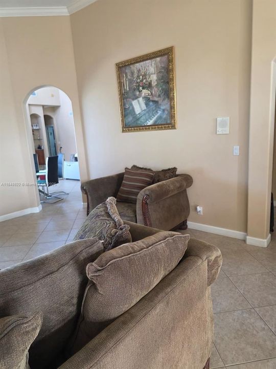 На продажу: $1,199,000 (5 спален, 4 ванн, 3229 Квадратных фут)