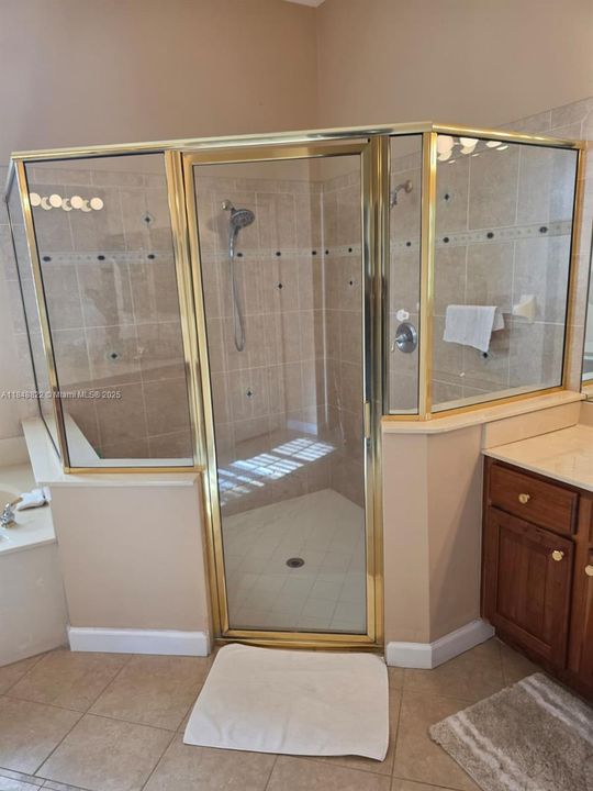 На продажу: $1,199,000 (5 спален, 4 ванн, 3229 Квадратных фут)