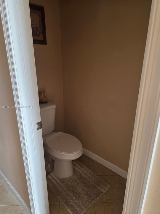 На продажу: $1,199,000 (5 спален, 4 ванн, 3229 Квадратных фут)