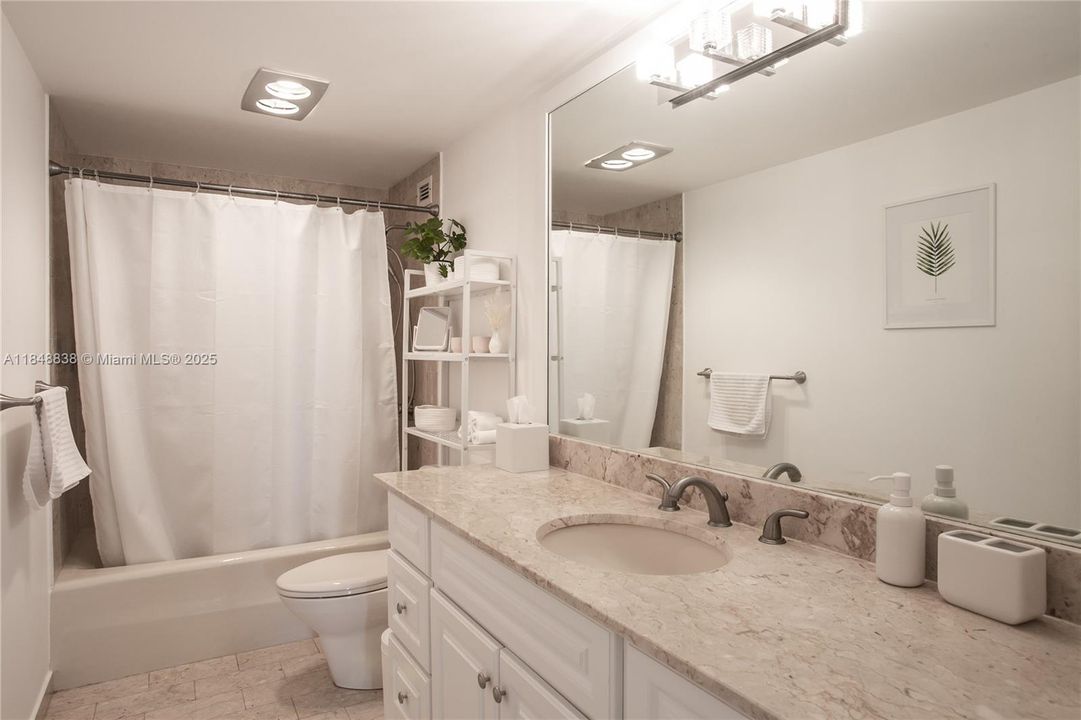 Active With Contract: $195,000 (2 beds, 2 baths, 1950 Square Feet)