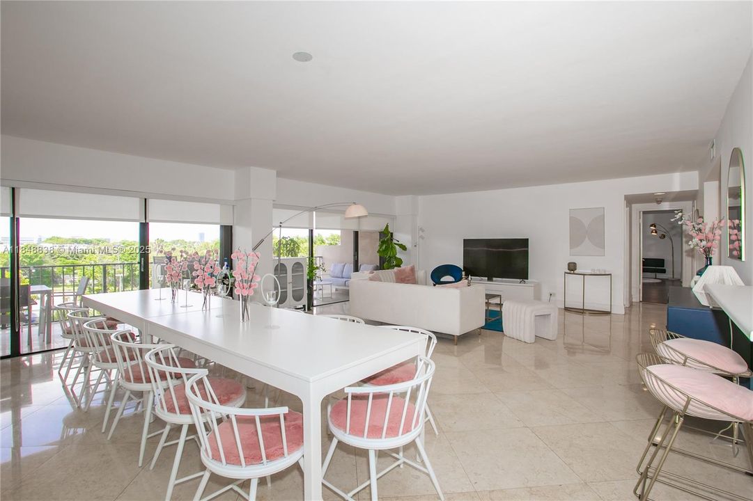 Active With Contract: $195,000 (2 beds, 2 baths, 1950 Square Feet)