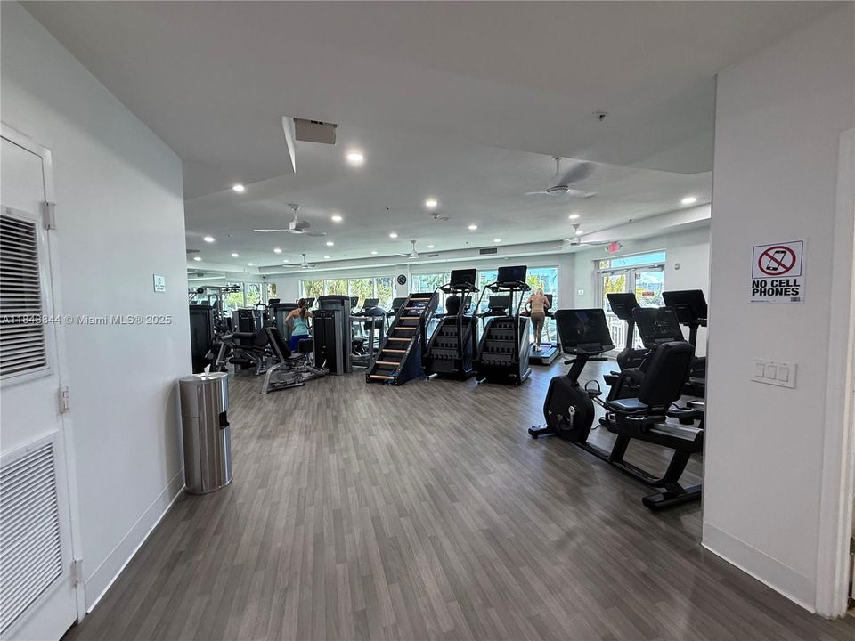 На продажу: $925,000 (3 спален, 3 ванн, 1849 Квадратных фут)