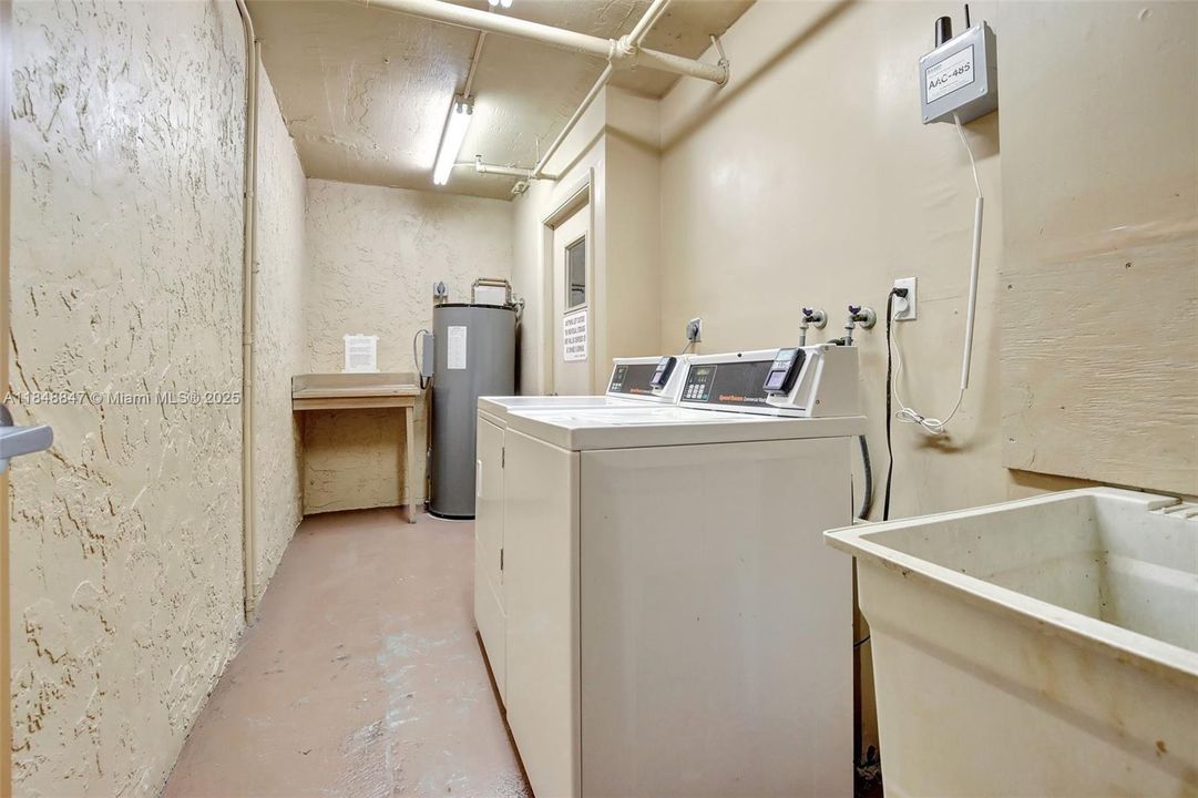 待售: $220,000 (2 贝兹, 2 浴室, 1140 平方英尺)