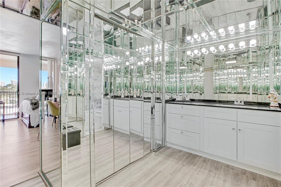 待售: $384,900 (2 贝兹, 2 浴室, 1313 平方英尺)