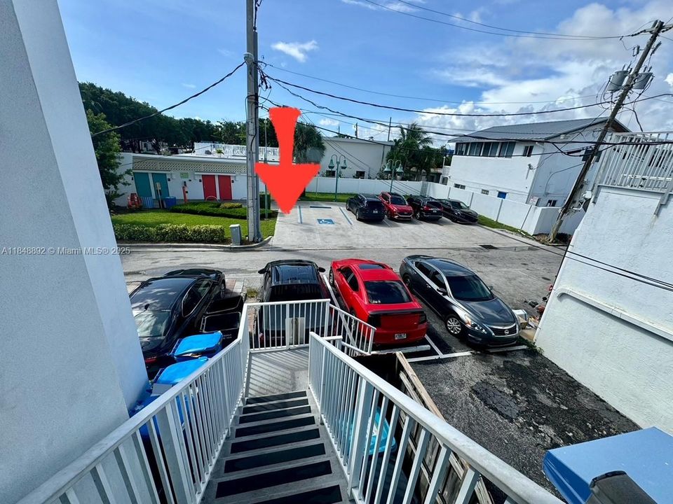 最近租的: $1,800 (1 贝兹, 1 浴室, 550 平方英尺)