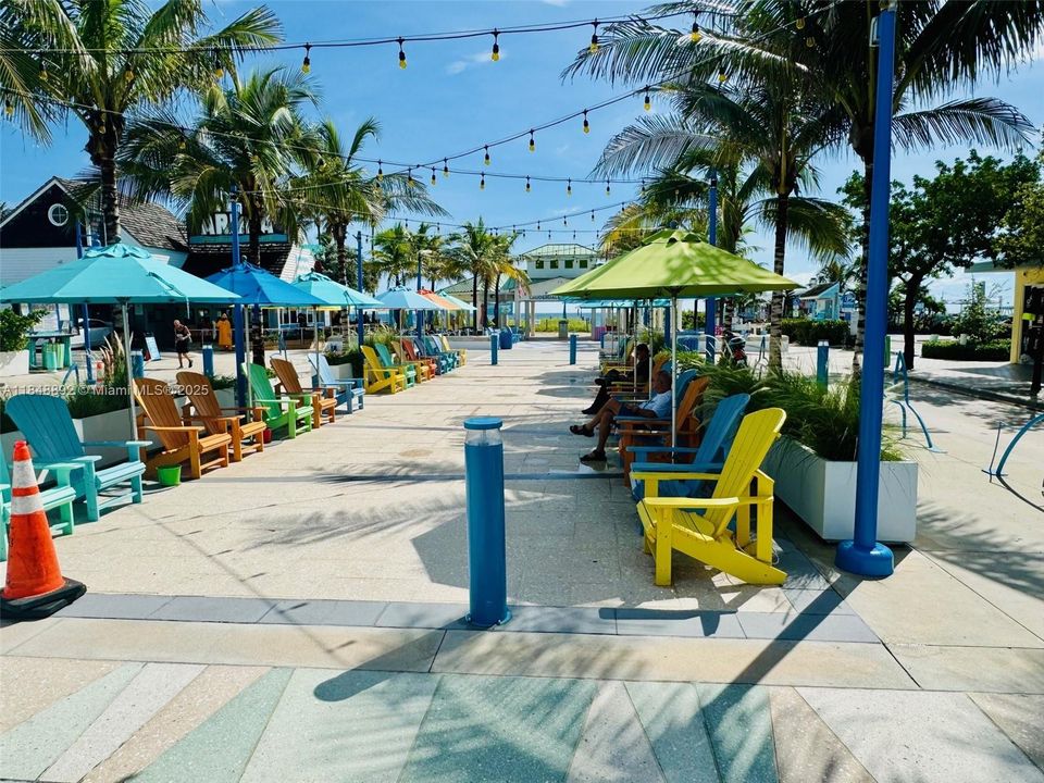 最近租的: $1,800 (1 贝兹, 1 浴室, 550 平方英尺)