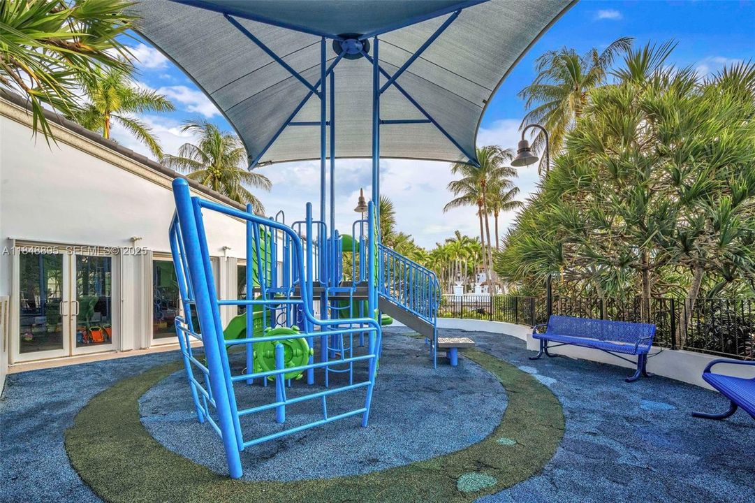 For Sale: $1,649,000 (4 beds, 3 baths, 2482 Square Feet)