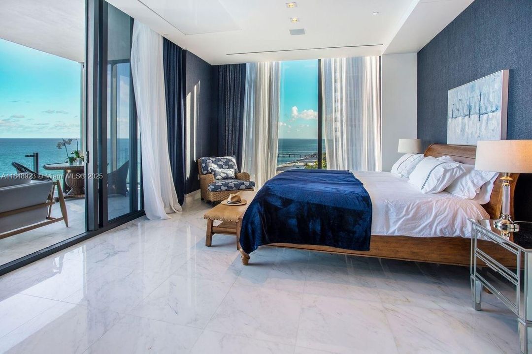 For Sale: $5,500,000 (3 beds, 3 baths, 3195 Square Feet)