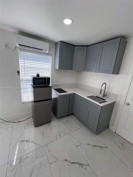 For Sale: $328,000 (6 beds, 6 baths, 0 Square Feet)