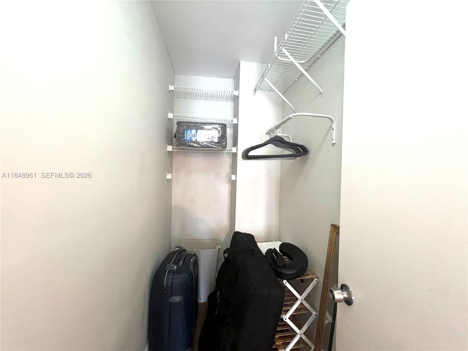 En Renta: $2,400 (3 camas, 2 baños, 1599 Pies cuadrados)