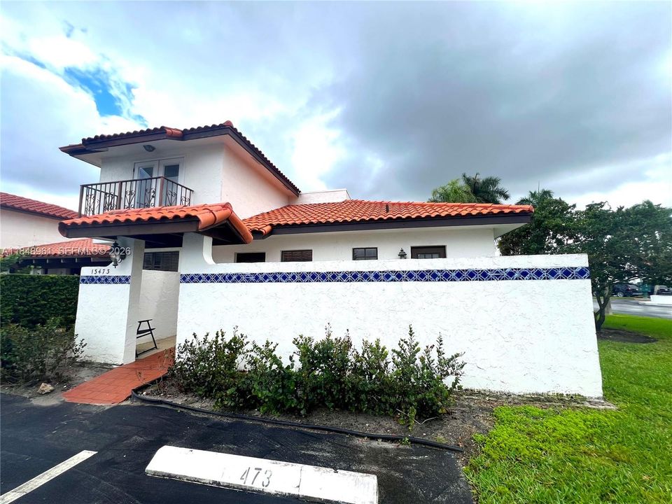 En Renta: $2,400 (3 camas, 2 baños, 1599 Pies cuadrados)