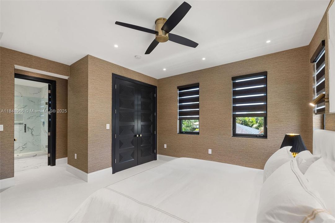 En Venta: $9,900,000 (4 camas, 3 baños, 4823 Pies cuadrados)