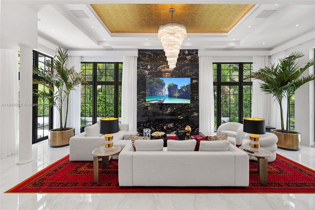 En Venta: $9,900,000 (4 camas, 3 baños, 4823 Pies cuadrados)