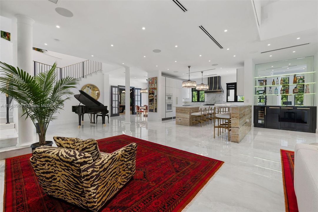 En Venta: $9,900,000 (4 camas, 3 baños, 4823 Pies cuadrados)