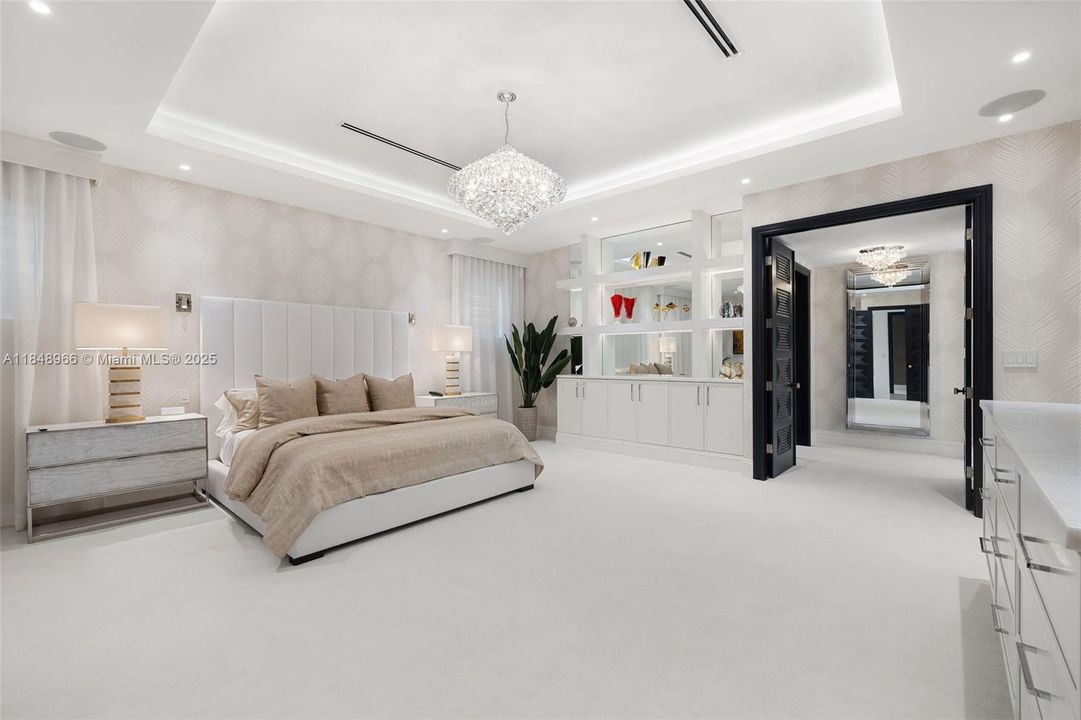 En Venta: $9,900,000 (4 camas, 3 baños, 4823 Pies cuadrados)