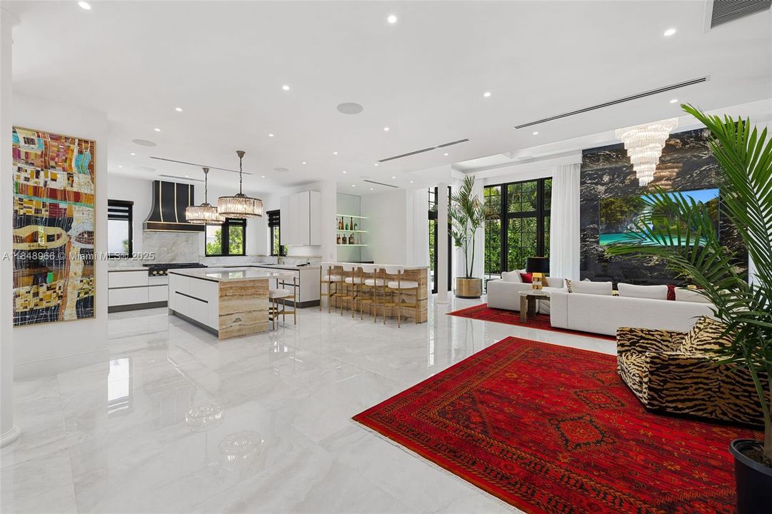 En Venta: $9,900,000 (4 camas, 3 baños, 4823 Pies cuadrados)