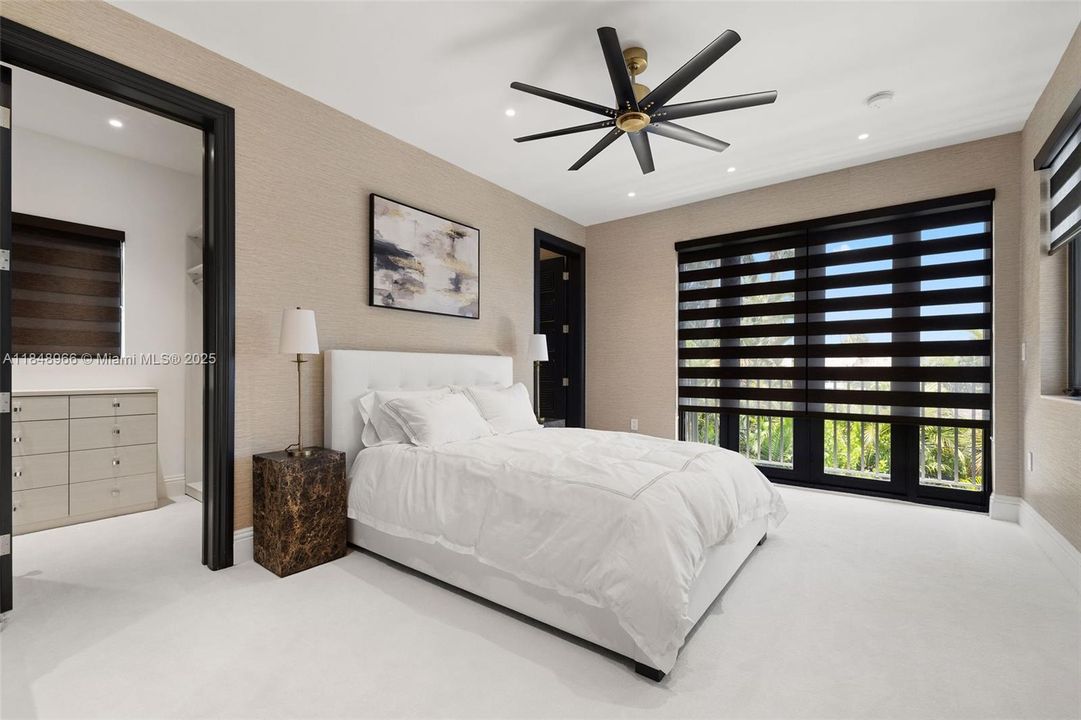 En Venta: $9,900,000 (4 camas, 3 baños, 4823 Pies cuadrados)