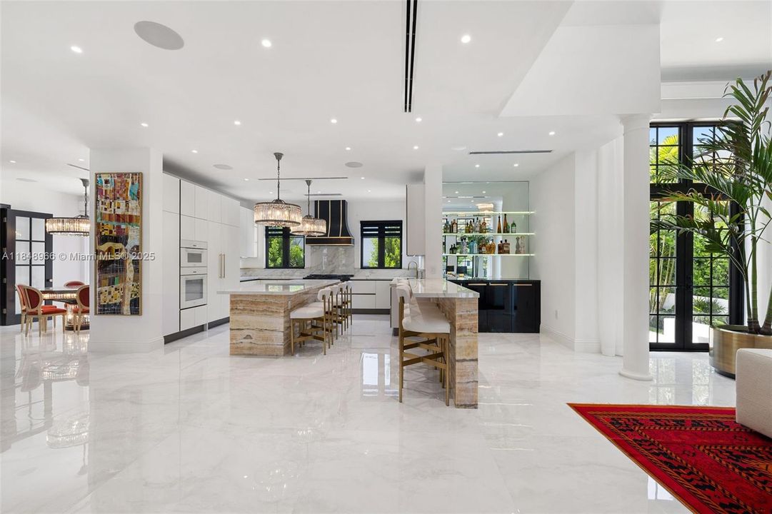 En Venta: $9,900,000 (4 camas, 3 baños, 4823 Pies cuadrados)