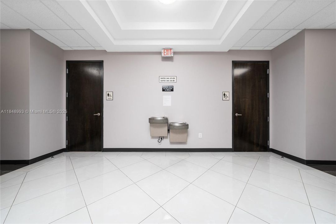 Active With Contract: $2,950 (0 beds, 0 baths, 0 Square Feet)