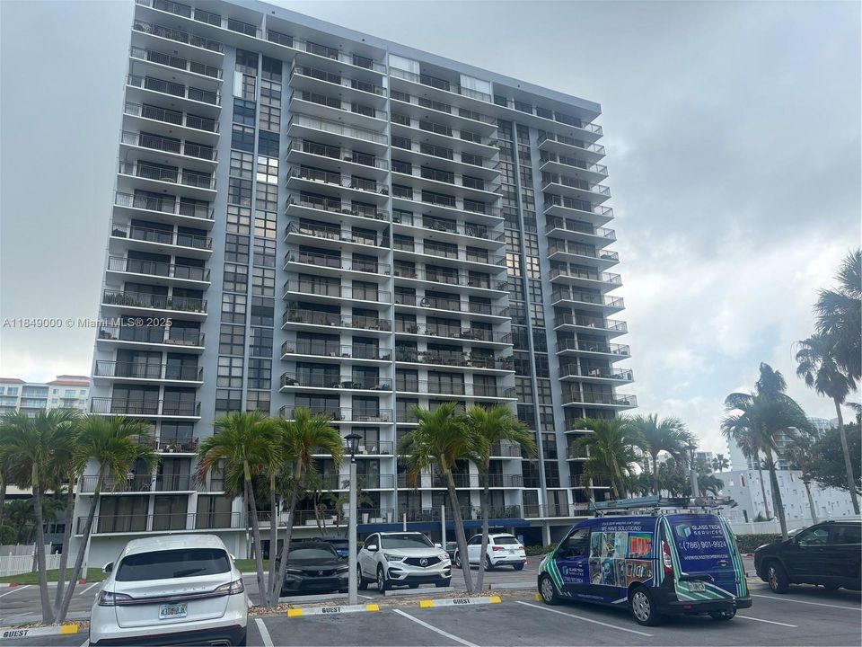 Recientemente alquilado: $2,285 (1 camas, 1 baños, 700 Pies cuadrados)